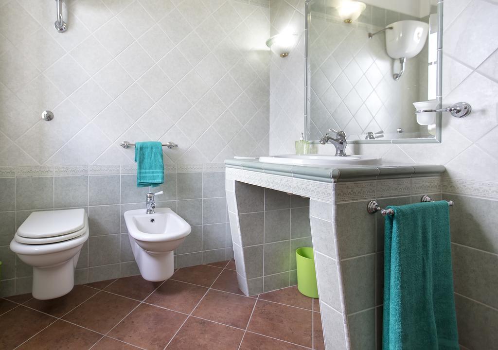 Villa Raimonda Putifigari Eksteriør bilde